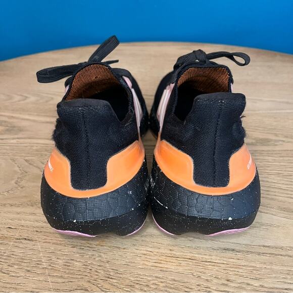 adidas Women’s UltraBoost Light ‘Black Beam Pink’ Running Shoe Athletic Size 7.5 - Picture 3 of 13